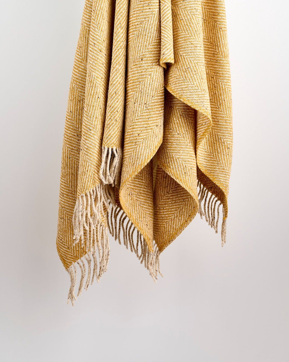 Avoca throws sale deals