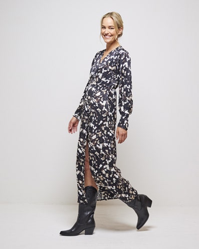 Dresses & Jumpsuits