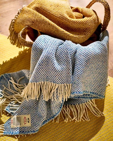 Throws & Blankets
